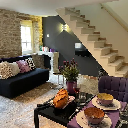 Paradis De Provence,